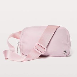 Lululemon Everywhere Belt Bag Misty Pink